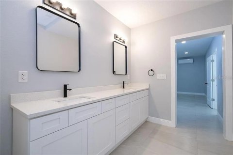 Villa ou maison à louer à Haines City, Floride: 4 chambres, 262.36 m2 № 2423882 - photo 17
