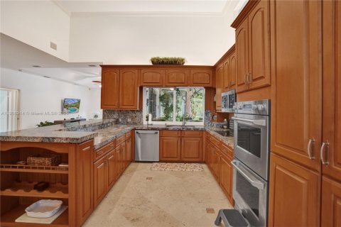 Villa ou maison à louer à Boca Raton, Floride: 4 chambres, 325.34 m2 № 1964963 - photo 14