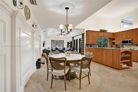 Villa ou maison à louer à Boca Raton, Floride: 4 chambres, 325.34 m2 № 1964963 - photo 16