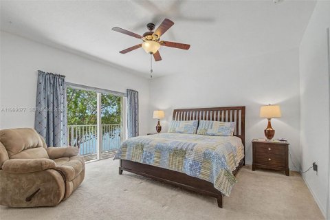 Купить таунхаус в Хомстед, Флорида 3 спальни, 179.49м2, № 2066979 - фото 27