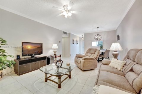 Condo in Lauderdale Lakes, Florida, 2 bedrooms  № 1811562 - photo 7