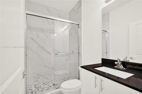 Townhouse in Miami, Florida 5 bedrooms № 1972018 - photo 29