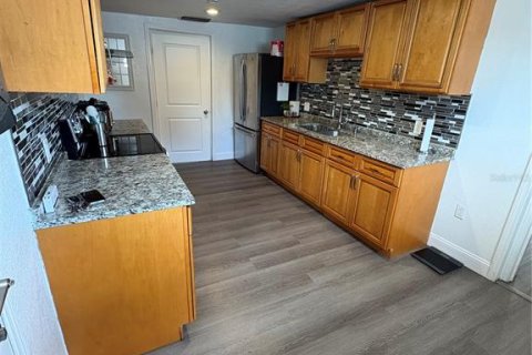 House in Tampa, Florida 2 bedrooms, 86.12 sq.m. № 1766207 - photo 6