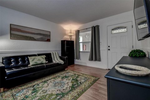 Condominio en venta en Seminole, Florida, 1 dormitorio, 61.97 m2 № 1815883 - foto 4
