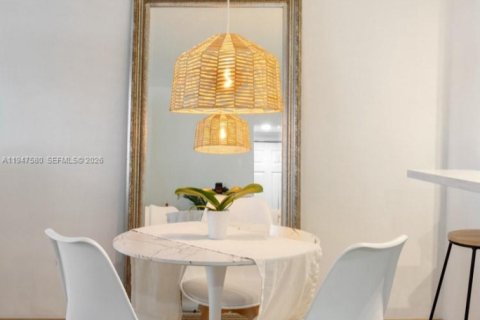 Купить кондоминиум в Майами-Бич, Флорида 1 спальня, 67.45м2, № 2003700 - фото 7