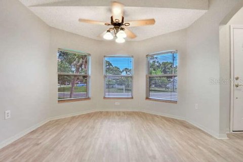 Casa en alquiler en Tampa, Florida, 3 dormitorios, 136.01 m2 № 1721324 - foto 19