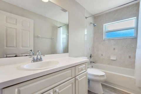 Casa en alquiler en Tampa, Florida, 3 dormitorios, 136.01 m2 № 1721324 - foto 7