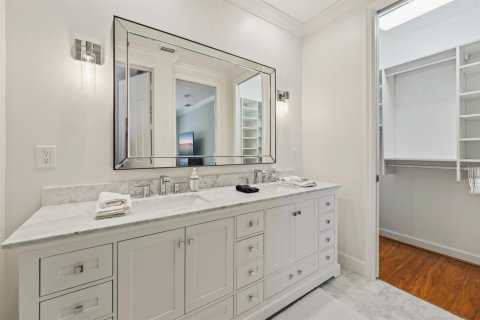 Condo in Palm Beach Gardens, Florida, 2 bedrooms № 2146665 - photo 17