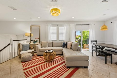 Condo in Palm Beach Gardens, Florida, 2 bedrooms № 2146665 - photo 5