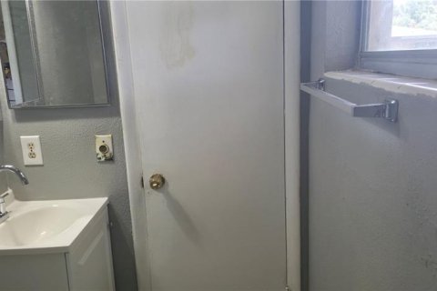 House in Altamonte Springs, Florida 3 bedrooms, 112.32 sq.m. № 1844625 - photo 6