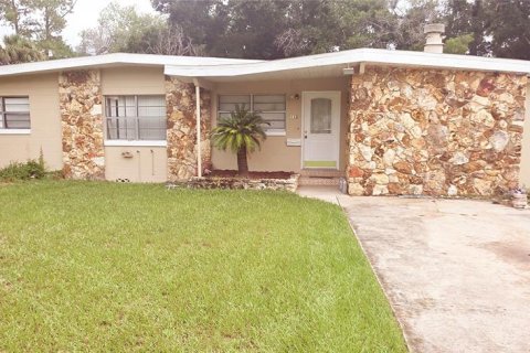 House in Altamonte Springs, Florida 3 bedrooms, 112.32 sq.m. № 1844625 - photo 1