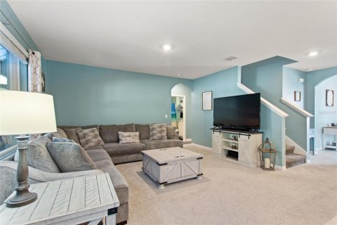 House in Winter Haven, Florida 5 bedrooms, 241.64 sq.m. № 1125678 - photo 5