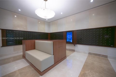 Condominio en venta en Aventura, Florida, 2 dormitorios, 141.4 m2 № 1878553 - foto 23