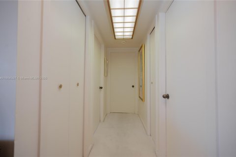 Condominio en venta en Aventura, Florida, 2 dormitorios, 141.4 m2 № 1878553 - foto 21