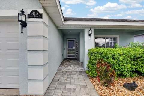 House in Wimauma, Florida 3 bedrooms, 183.76 sq.m. № 2157334 - photo 4