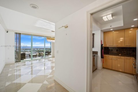 Condo in Miami, Florida, 3 bedrooms  № 2052989 - photo 6