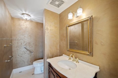 Condo in Miami, Florida, 3 bedrooms  № 2052989 - photo 7