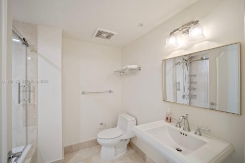 Condo in Miami, Florida, 3 bedrooms  № 2052989 - photo 12
