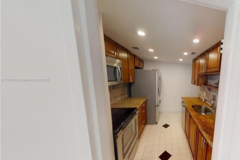 Copropriété à vendre à Miami Beach, Floride: 1 chambre, 85.47 m2 № 1963537 - photo 4
