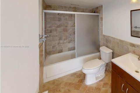 Copropriété à vendre à Miami Beach, Floride: 1 chambre, 85.47 m2 № 1963537 - photo 12