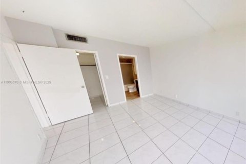 Copropriété à vendre à Miami Beach, Floride: 1 chambre, 85.47 m2 № 1963537 - photo 5