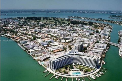 Copropriété à vendre à Miami Beach, Floride: 1 chambre, 85.47 m2 № 1963537 - photo 1