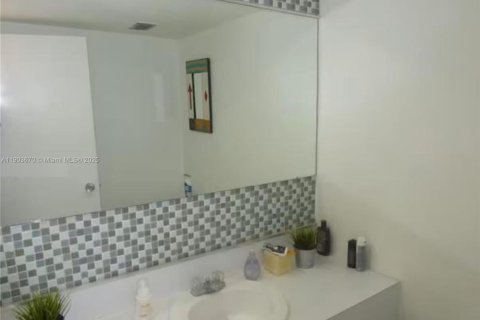 Copropriété à vendre à Miami Beach, Floride: 1 chambre, 85.47 m2 № 1963537 - photo 10