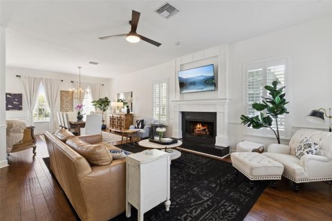 Casa en venta en Orlando, Florida, 3 dormitorios, 342.25 m2 № 2383813 - foto 5