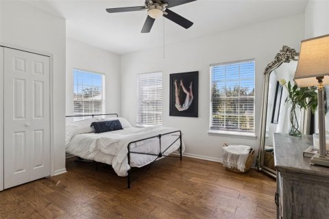 Casa en venta en Orlando, Florida, 3 dormitorios, 342.25 m2 № 2383813 - foto 19