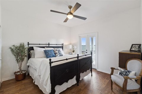 Casa en venta en Orlando, Florida, 3 dormitorios, 342.25 m2 № 2383813 - foto 18