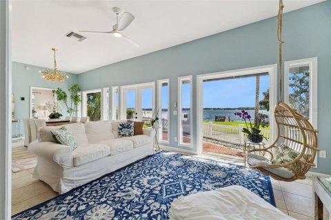 Casa en venta en Orlando, Florida, 3 dormitorios, 342.25 m2 № 2383813 - foto 3