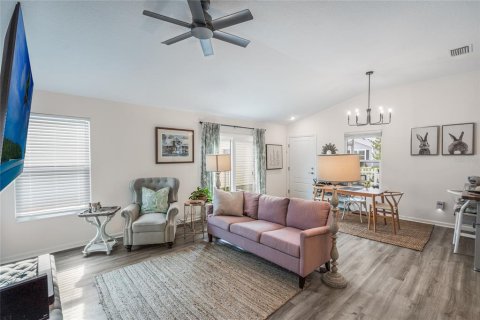 Casa en venta en The Villages, Florida, 2 dormitorios, 113.99 m2 № 1886940 - foto 10