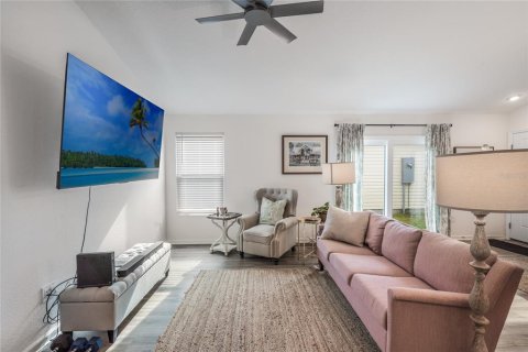 Casa en venta en The Villages, Florida, 2 dormitorios, 113.99 m2 № 1886940 - foto 12