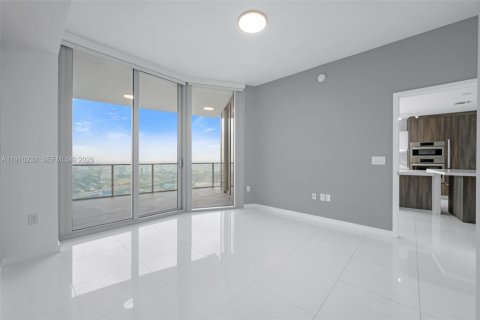 Condo in Miami, Florida, 1 bedroom  № 2053058 - photo 18