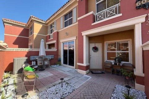 Condominio en venta en Doral, Florida, 2 dormitorios, 91.04 m2 № 2152642 - foto 6