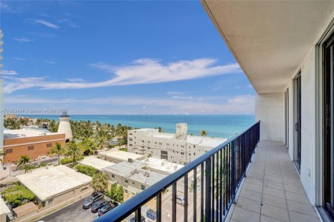 Condominio en venta en Hollywood, Florida, 1 dormitorio, 77.11 m2 № 1889850 - foto 26