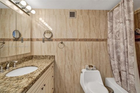 Condominio en venta en Hollywood, Florida, 1 dormitorio, 77.11 m2 № 1889850 - foto 11