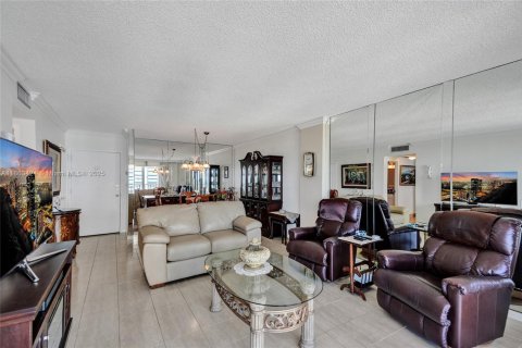 Condominio en venta en Hollywood, Florida, 1 dormitorio, 77.11 m2 № 1889850 - foto 4