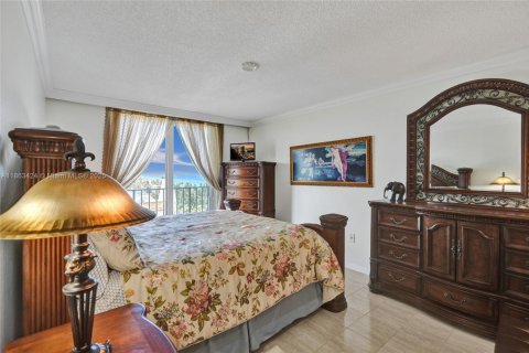 Condominio en venta en Hollywood, Florida, 1 dormitorio, 77.11 m2 № 1889850 - foto 13