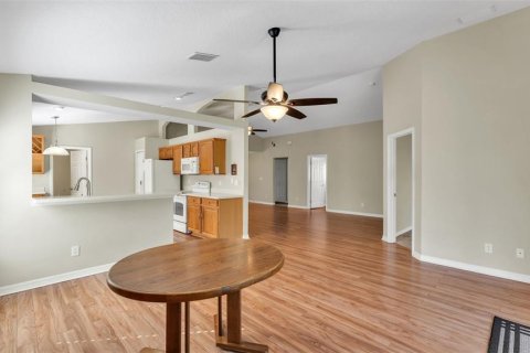 Villa ou maison à vendre à Winter Haven, Floride: 3 chambres, 159.7 m2 № 2142630 - photo 11