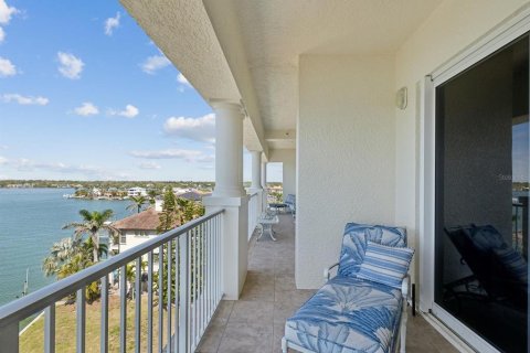 Condo in Redington Shores, Florida, 3 bedrooms  № 1815552 - photo 30