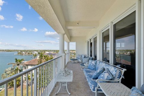 Condo in Redington Shores, Florida, 3 bedrooms  № 1815552 - photo 22