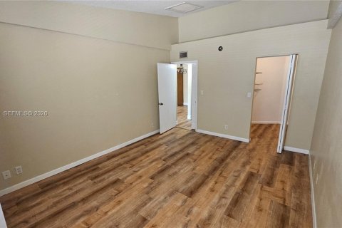 Copropriété à louer à Coconut Creek, Floride: 1 chambre, 67.82 m2 № 2001352 - photo 19