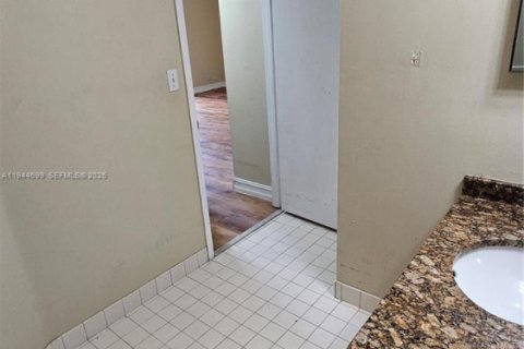 Copropriété à louer à Coconut Creek, Floride: 1 chambre, 67.82 m2 № 2001352 - photo 25