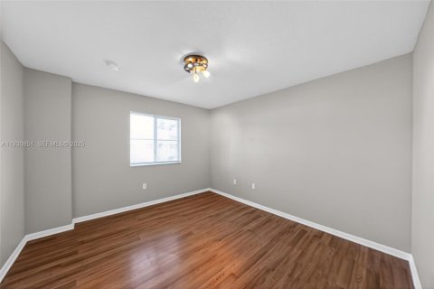 Townhouse in Homestead, Florida 2 bedrooms, 108.32 sq.m. № 1991743 - photo 9