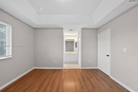 Townhouse in Homestead, Florida 2 bedrooms, 108.32 sq.m. № 1991743 - photo 11