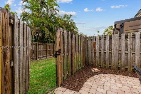 Купить таунхаус в Майами, Флорида 3 спальни, 142.14м2, № 2048387 - фото 18