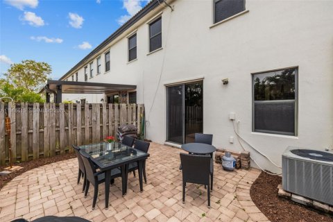 Купить таунхаус в Майами, Флорида 3 спальни, 142.14м2, № 2048387 - фото 15