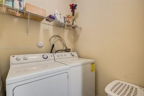 Купить таунхаус в Майами, Флорида 3 спальни, 142.14м2, № 2048387 - фото 26