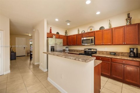 Купить таунхаус в Майами, Флорида 3 спальни, 142.14м2, № 2048387 - фото 9